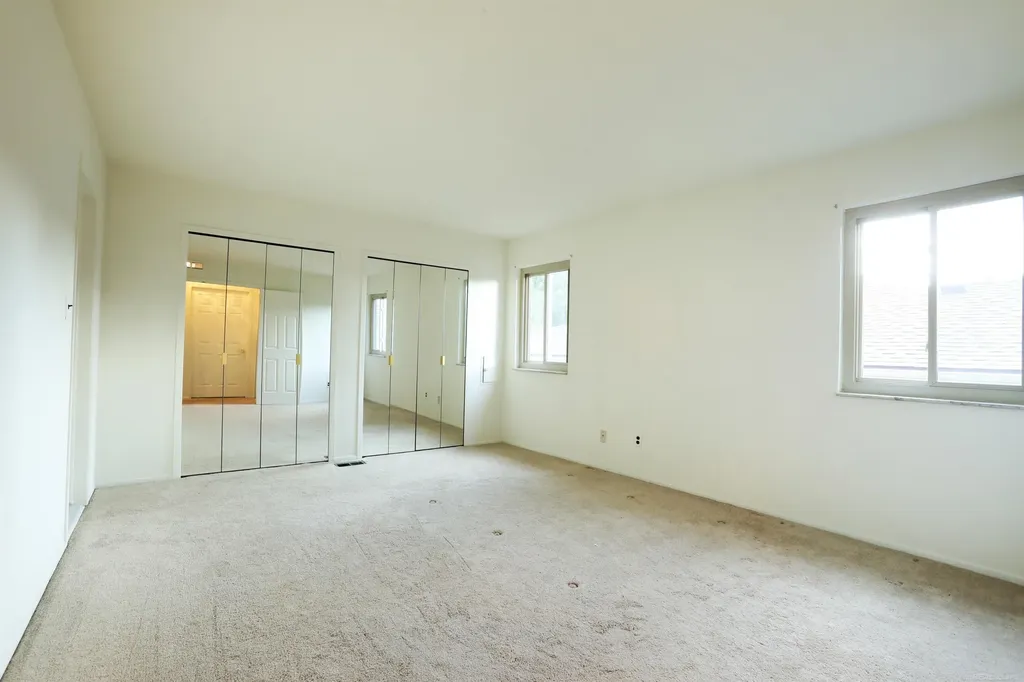 39549 Chantilly Drive Sterling Heights City MI 48313