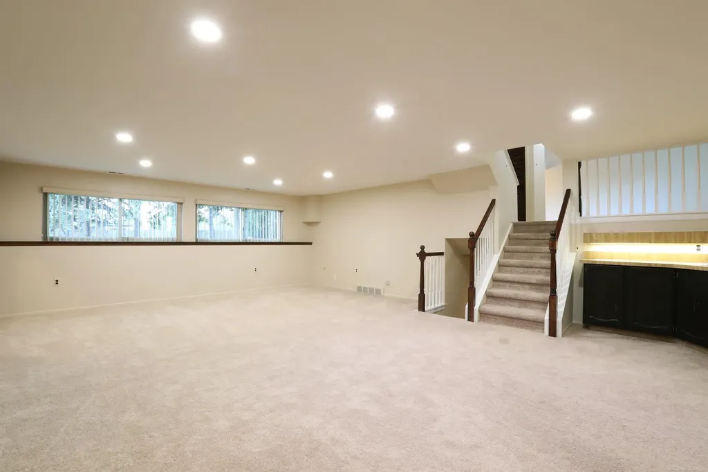 39549 Chantilly Drive Sterling Heights City MI 48313