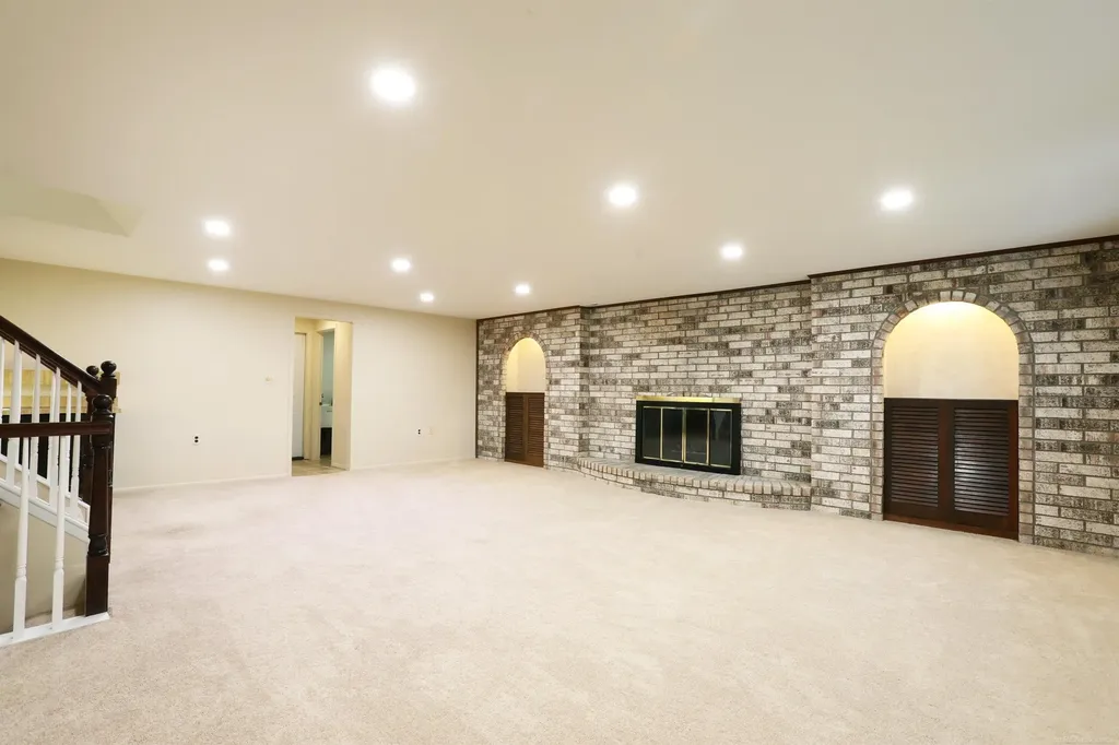 39549 Chantilly Drive Sterling Heights City MI 48313