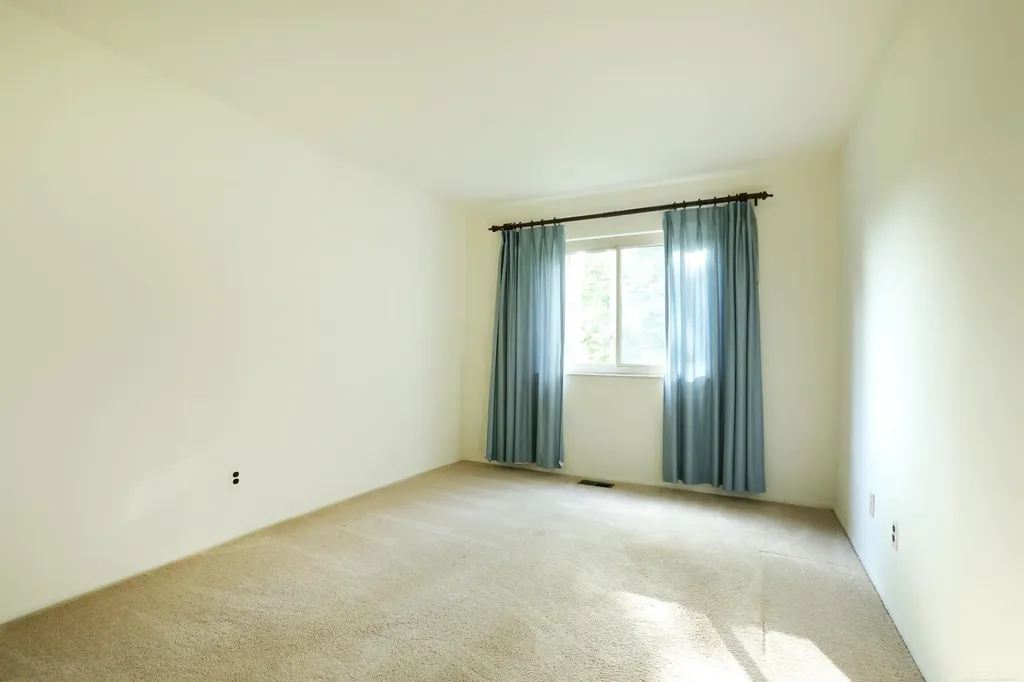 39549 Chantilly Drive Sterling Heights City MI 48313