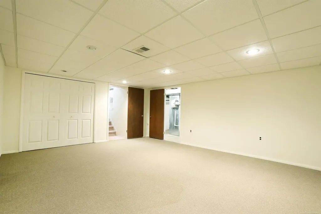39549 Chantilly Drive Sterling Heights City MI 48313
