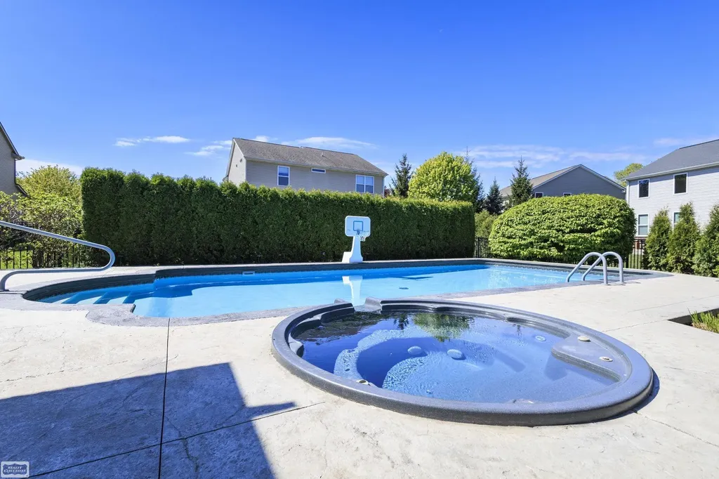 48231 Long Leaf Drive Macomb Township MI 48044
