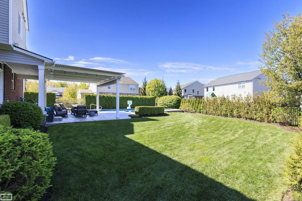 48231 Long Leaf Drive Macomb Township MI 48044