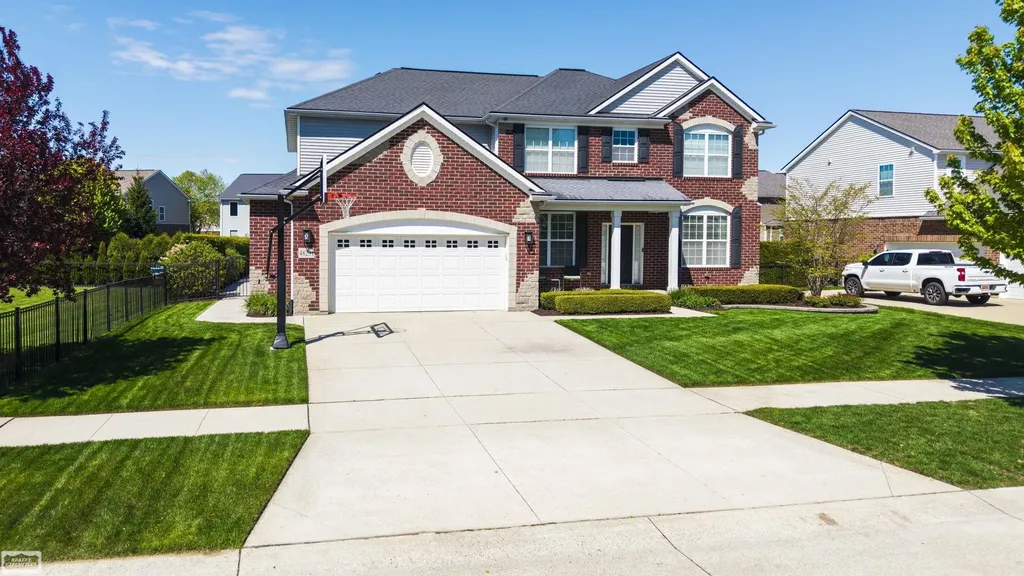 48231 Long Leaf Drive Macomb Township MI 48044