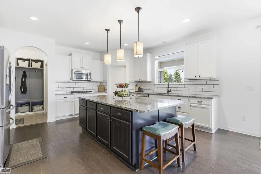 48231 Long Leaf Drive Macomb Township MI 48044