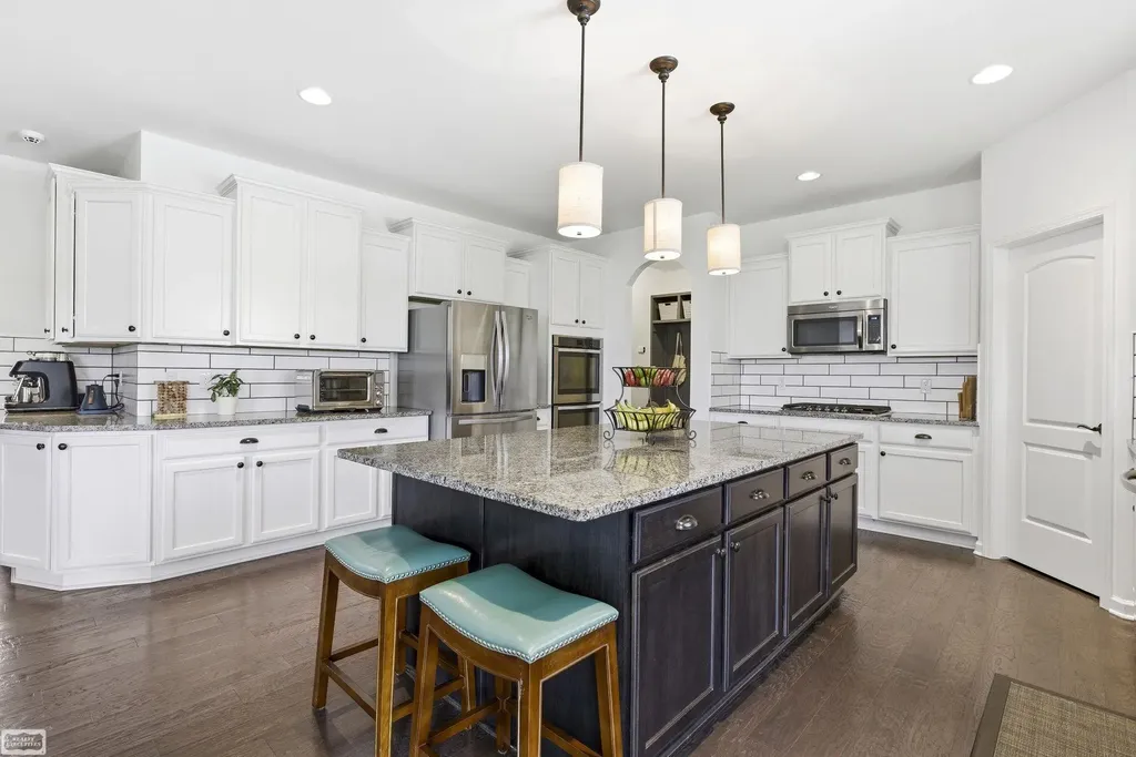 48231 Long Leaf Drive Macomb Township MI 48044