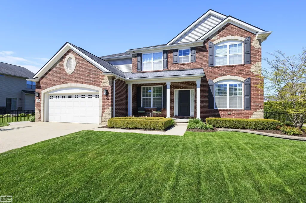 48231 Long Leaf Drive Macomb Township MI 48044