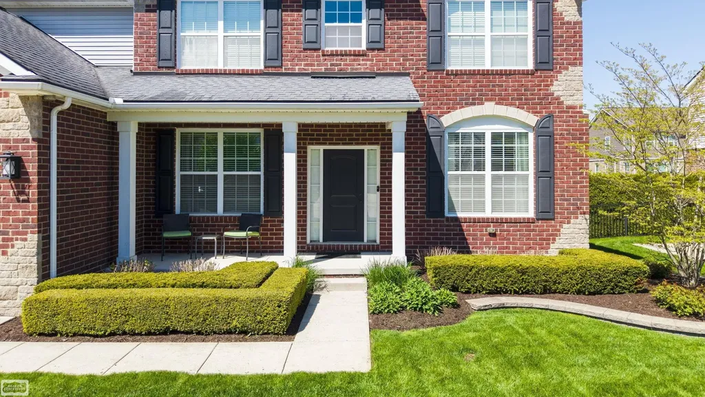 48231 Long Leaf Drive Macomb Township MI 48044