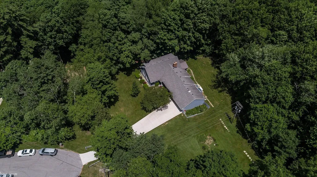 3285 Yorkshire Drive Port Huron Charter Township MI 48060