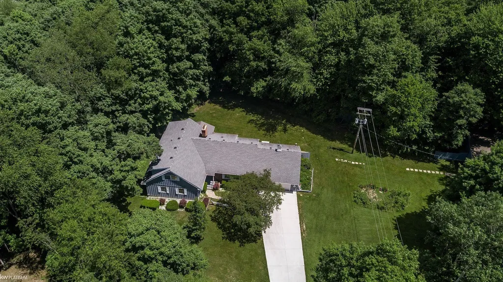 3285 Yorkshire Drive Port Huron Charter Township MI 48060