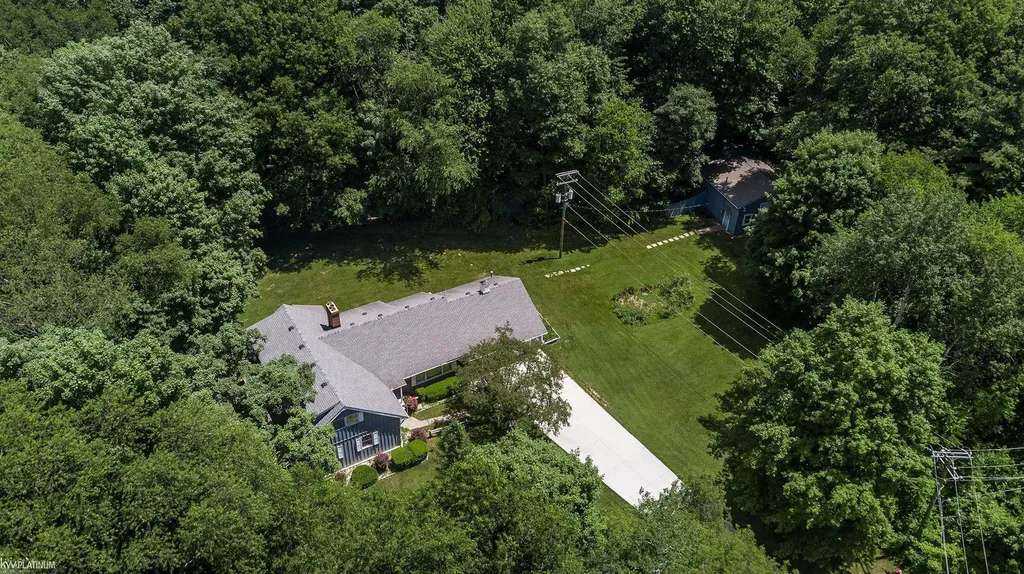 3285 Yorkshire Drive Port Huron Charter Township MI 48060