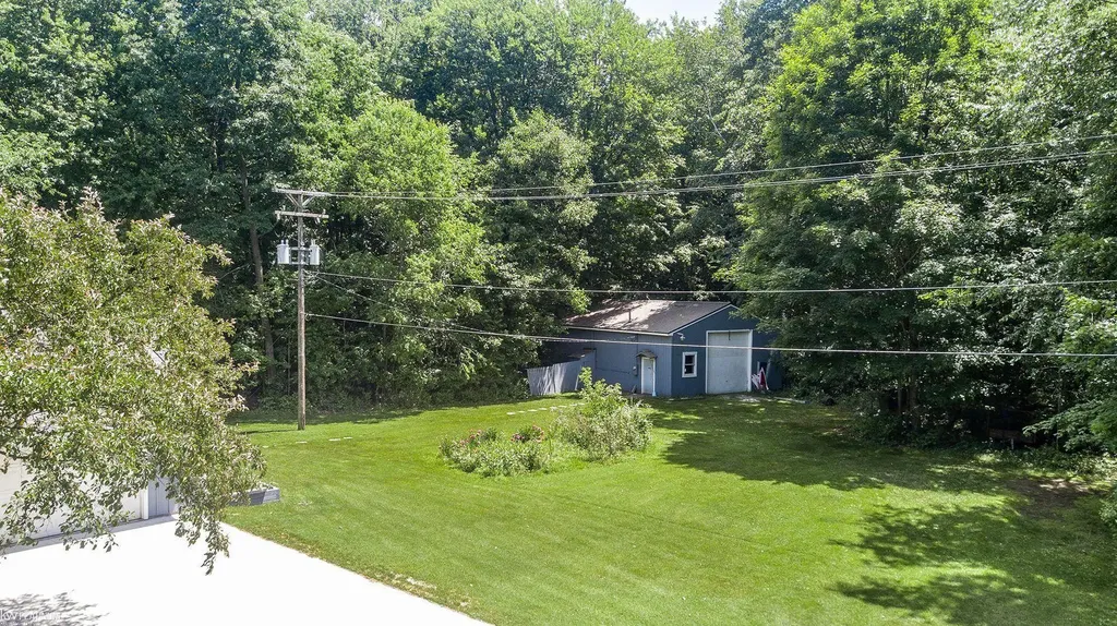 3285 Yorkshire Drive Port Huron Charter Township MI 48060