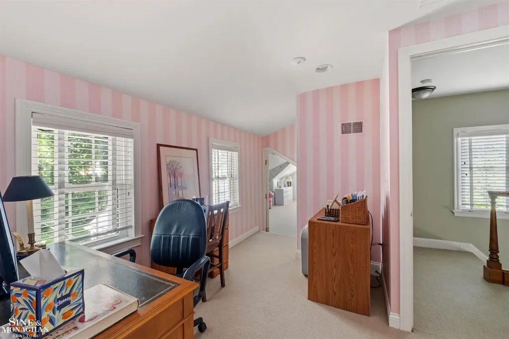 83 Hawthorne Road Village Of Grosse Pointe Shores City MI 48236