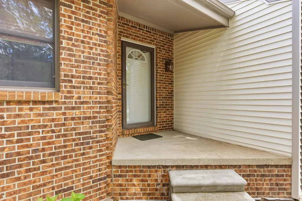514 Rochelle Court East China Township MI 48054