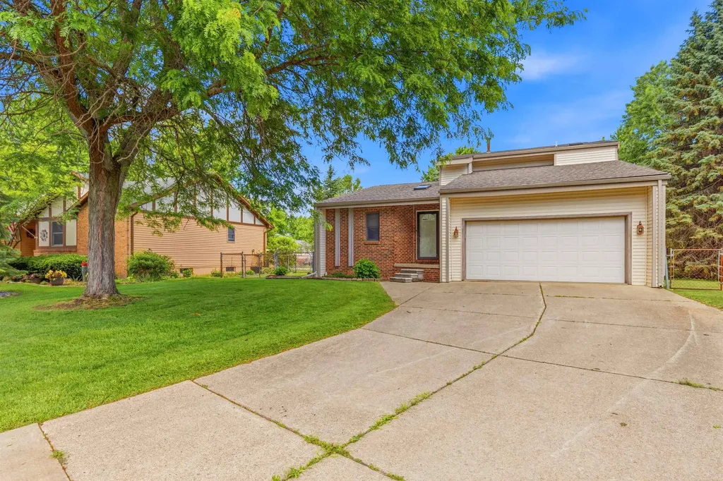 514 Rochelle Court East China Township MI 48054