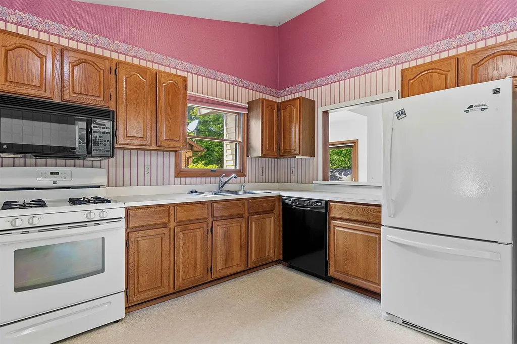 514 Rochelle Court East China Township MI 48054