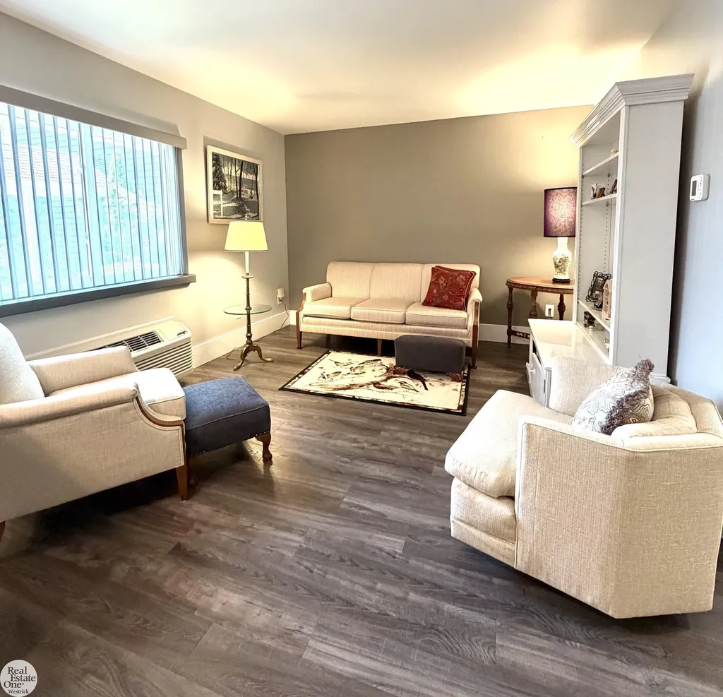 4500 Lakeshore Road Fort Gratiot Charter Township MI 48059