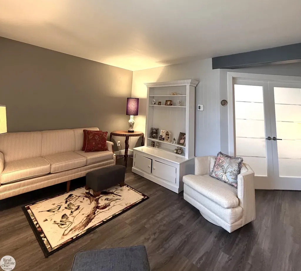 4500 Lakeshore Road Fort Gratiot Charter Township MI 48059