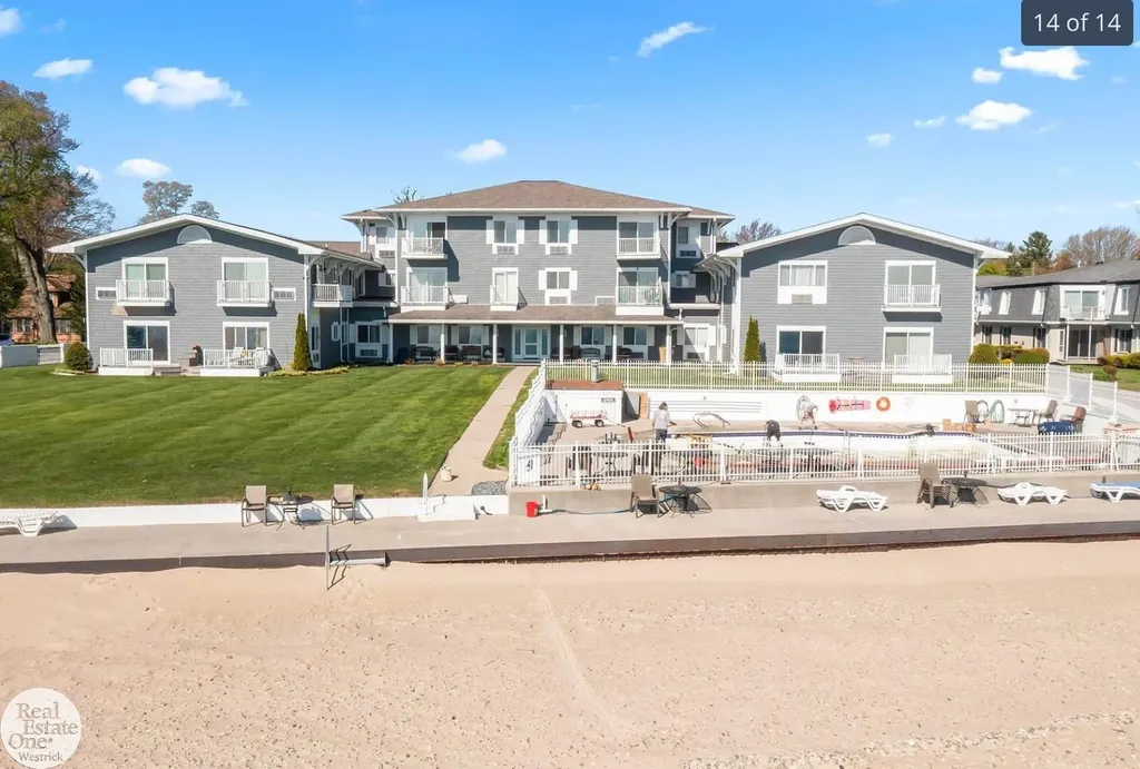 4500 Lakeshore Road Fort Gratiot Charter Township MI 48059