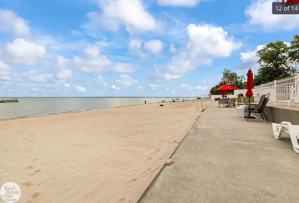 4500 Lakeshore Road Fort Gratiot Charter Township MI 48059
