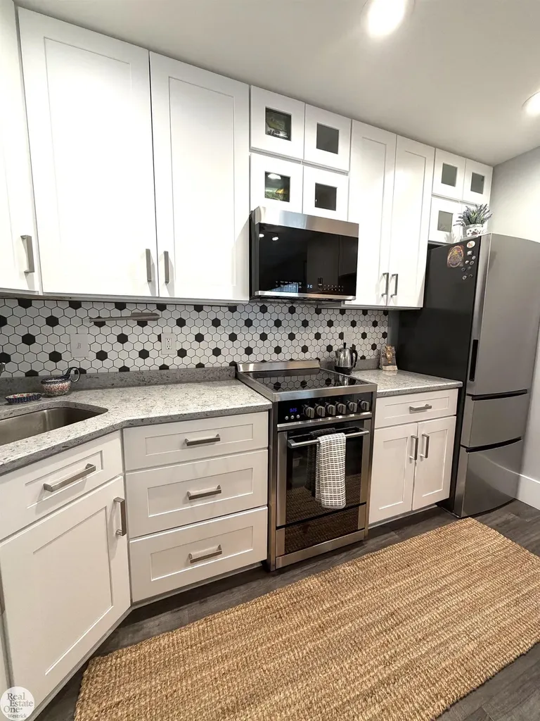 4500 Lakeshore Road Fort Gratiot Charter Township MI 48059