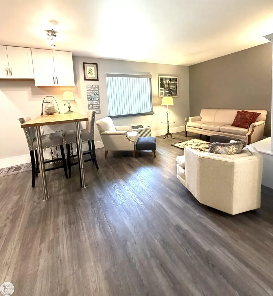 4500 Lakeshore Road Fort Gratiot Charter Township MI 48059