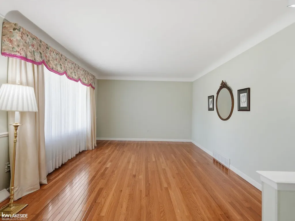 34265 Greentrees Road Sterling Heights City MI 48312