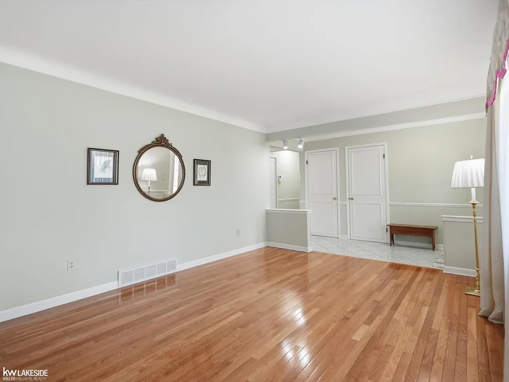 34265 Greentrees Road Sterling Heights City MI 48312