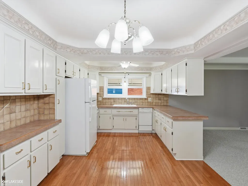 34265 Greentrees Road Sterling Heights City MI 48312