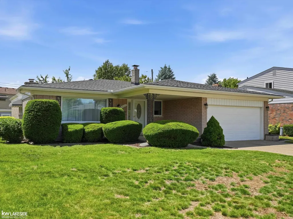 34265 Greentrees Road Sterling Heights City MI 48312