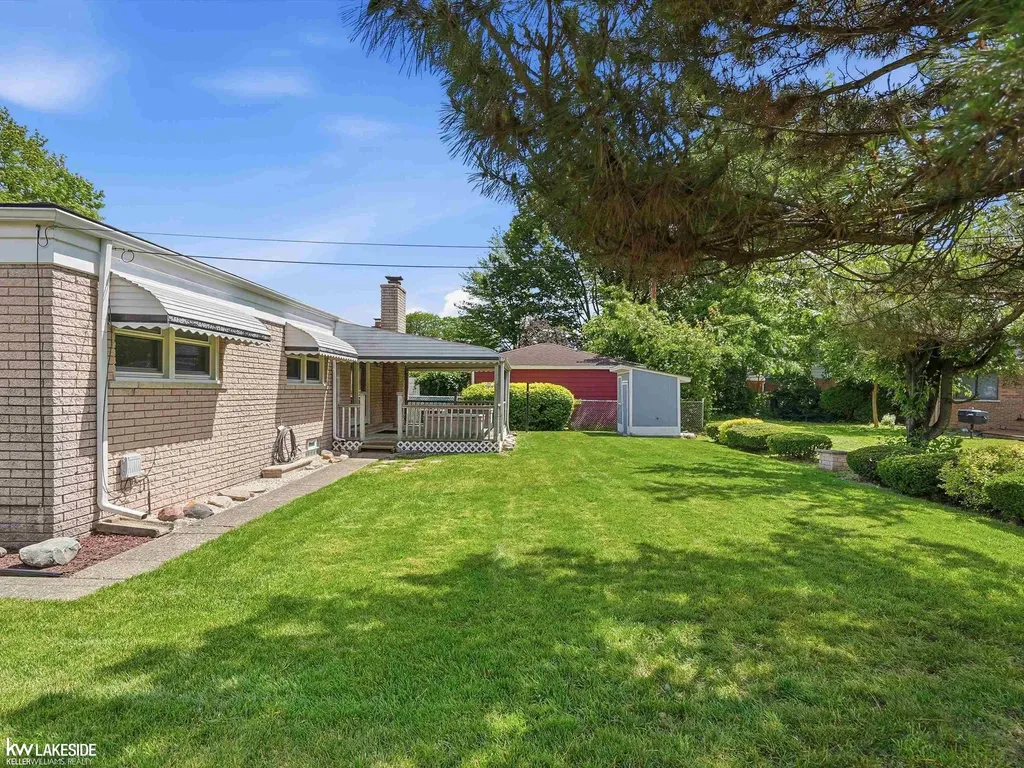 34265 Greentrees Road Sterling Heights City MI 48312