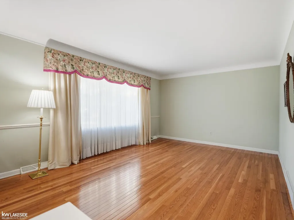 34265 Greentrees Road Sterling Heights City MI 48312