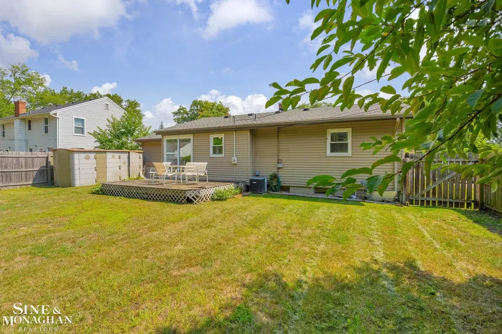 2849 20th Avenue Port Huron City MI 48060