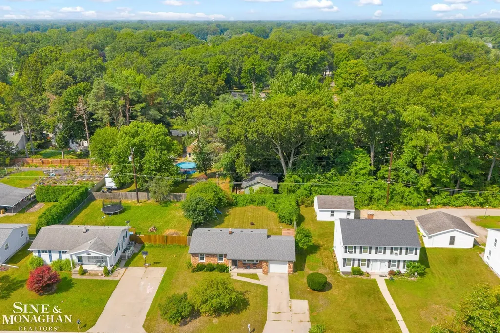 2849 20th Avenue Port Huron City MI 48060