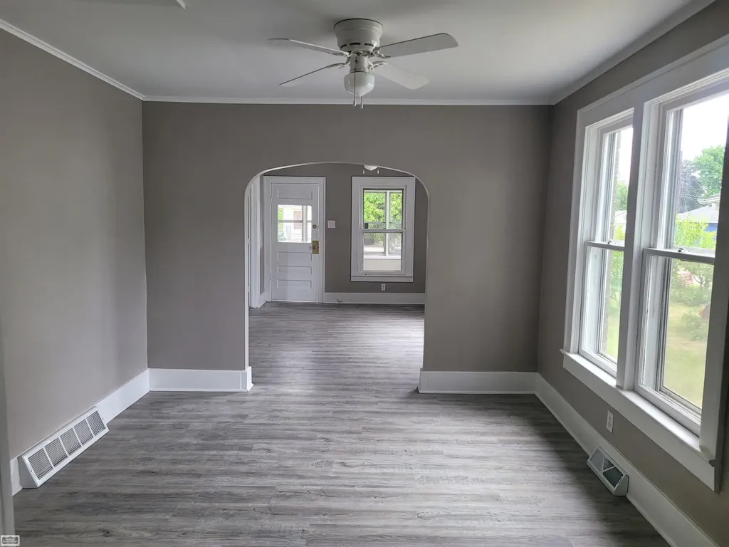1707 Mcpherson Street Port Huron City MI 48060