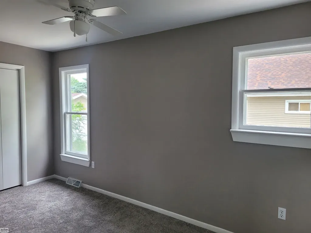 1707 Mcpherson Street Port Huron City MI 48060