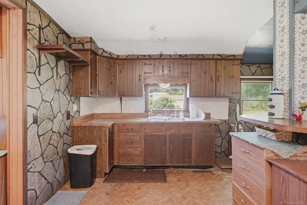 10332 W Dodge Road Montrose Charter Township MI 48457