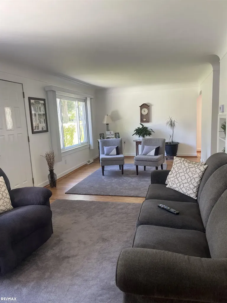 5488 Botsford Street Sterling Heights City MI 48310