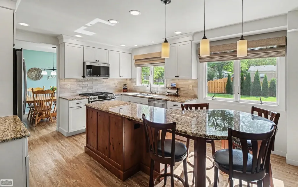 39696 Timberlane Drive Sterling Heights City MI 48310