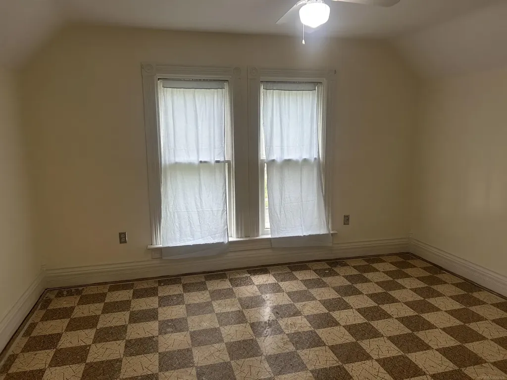 43 Lincoln Street Mt. Clemens City MI 48043