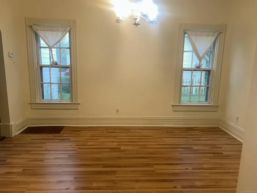 43 Lincoln Street Mt. Clemens City MI 48043
