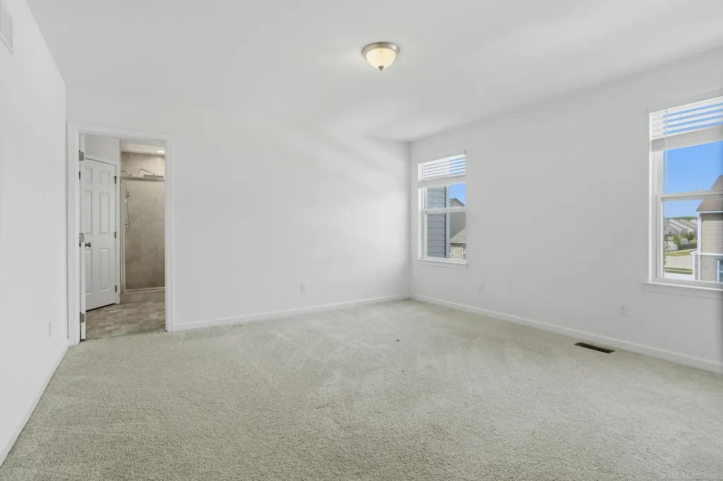 48643 Pioneer Avenue Macomb Township MI 48042