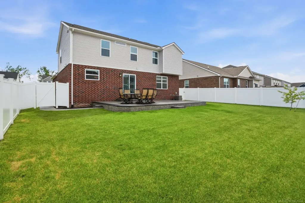 48643 Pioneer Avenue Macomb Township MI 48042