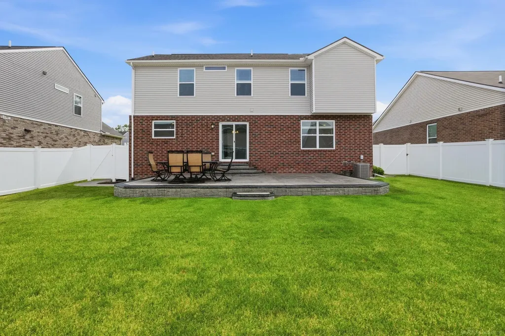 48643 Pioneer Avenue Macomb Township MI 48042