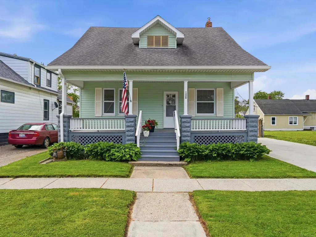 1328 Wells Street Port Huron City MI 48060