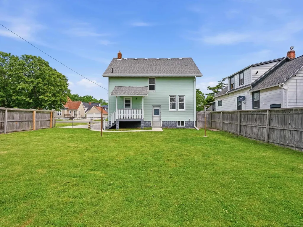1328 Wells Street Port Huron City MI 48060