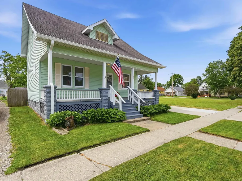 1328 Wells Street Port Huron City MI 48060