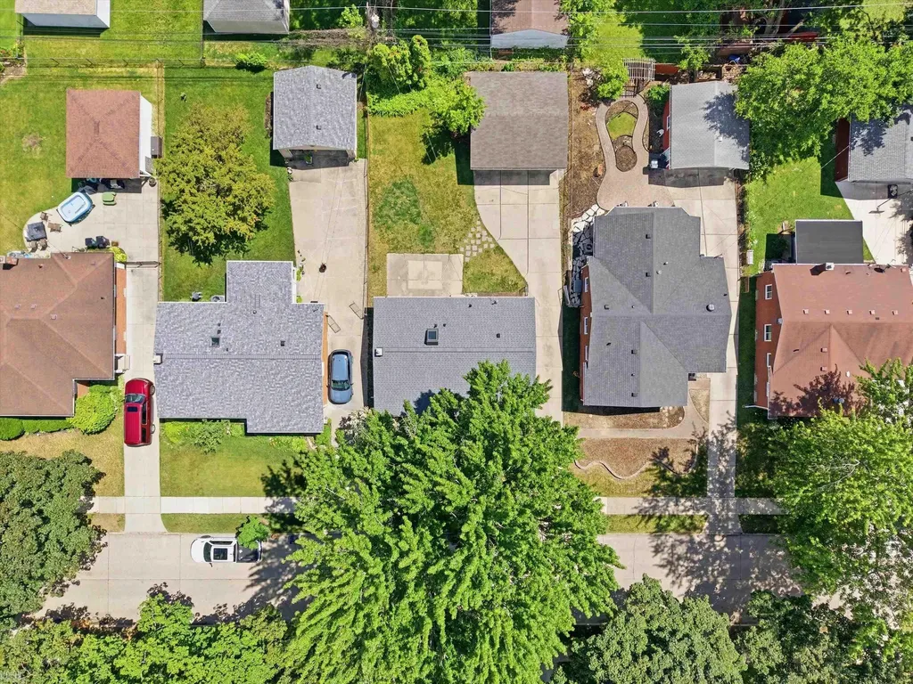 429 W Bloomfield Avenue Royal Oak City MI 48073