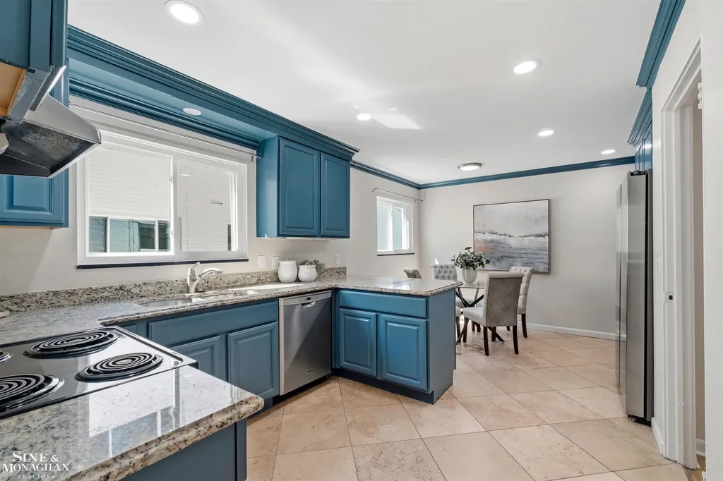 515 Neff Road Grosse Pointe City MI 48230