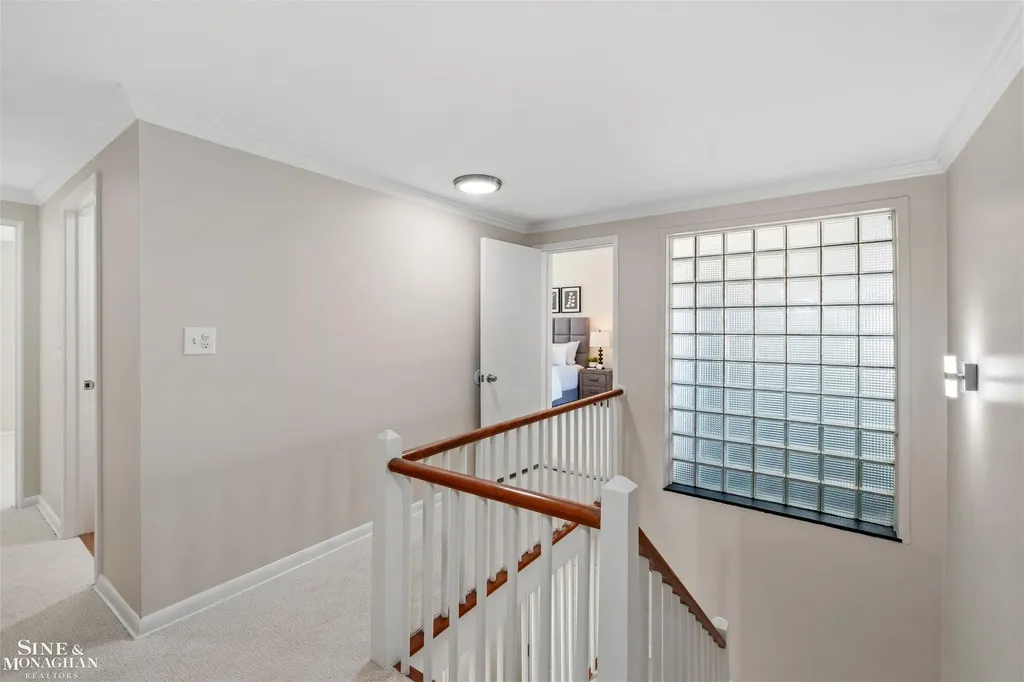 515 Neff Road Grosse Pointe City MI 48230